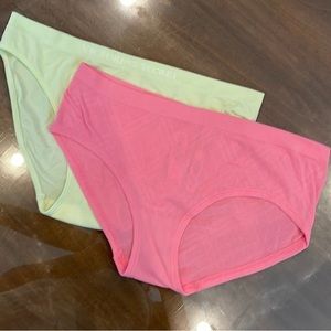 2 Victoria’s Secret Seamless Panties